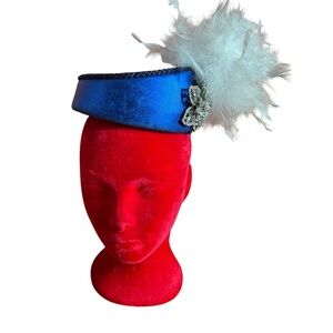 Elegant Blue Vintage Fascinator Hat with White Feather Accent Burlesque